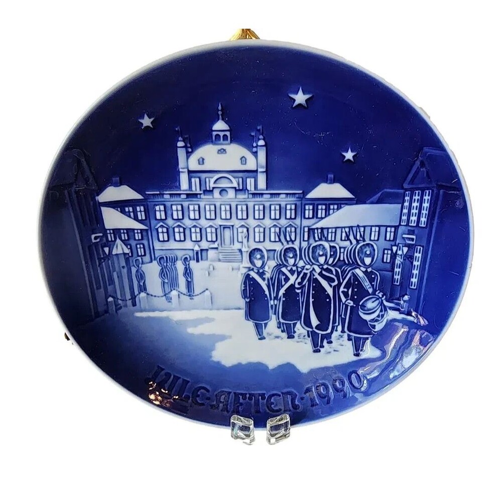 Bing and Grondahl Collector Plate - " Changing of the Guard" - 1990